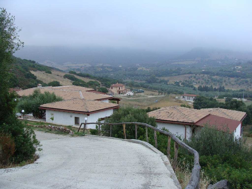 Affittacamere Valverde Di Naitana Rita อาลเกโร ภายนอก รูปภาพ